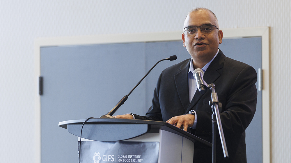 Dr. Danny Singh of Iowa State University Speaks at the P2IRC Symposium on Oct. 25, 2022, in Saskatoon. 
